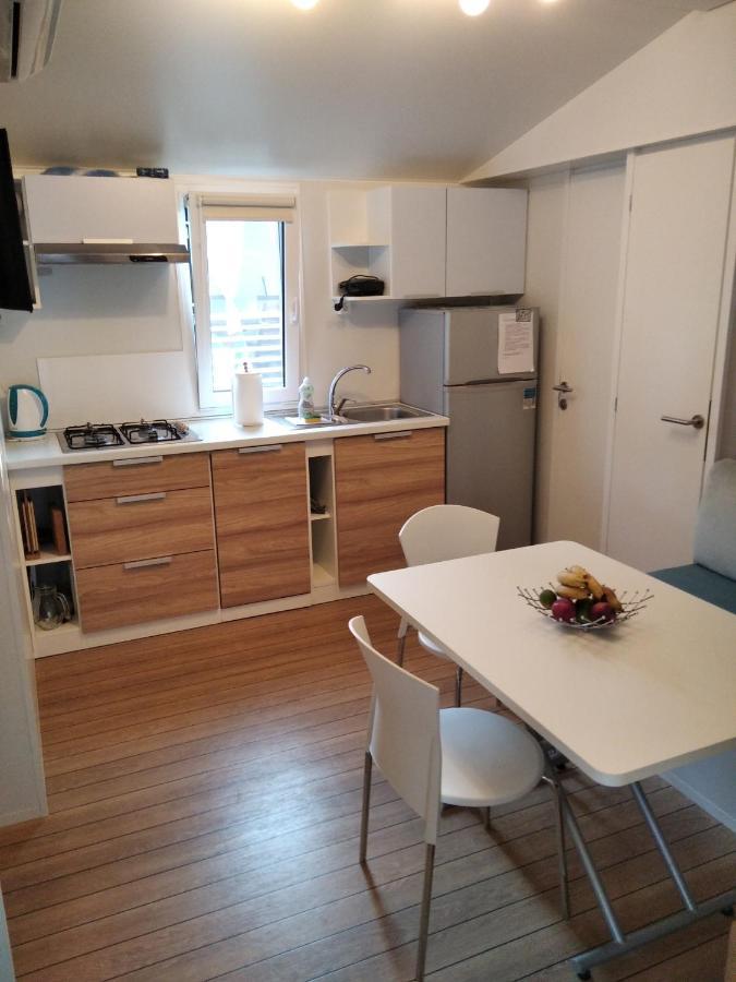 Mobile Home Heaven Biograd Biograd Na Moru Exterior photo