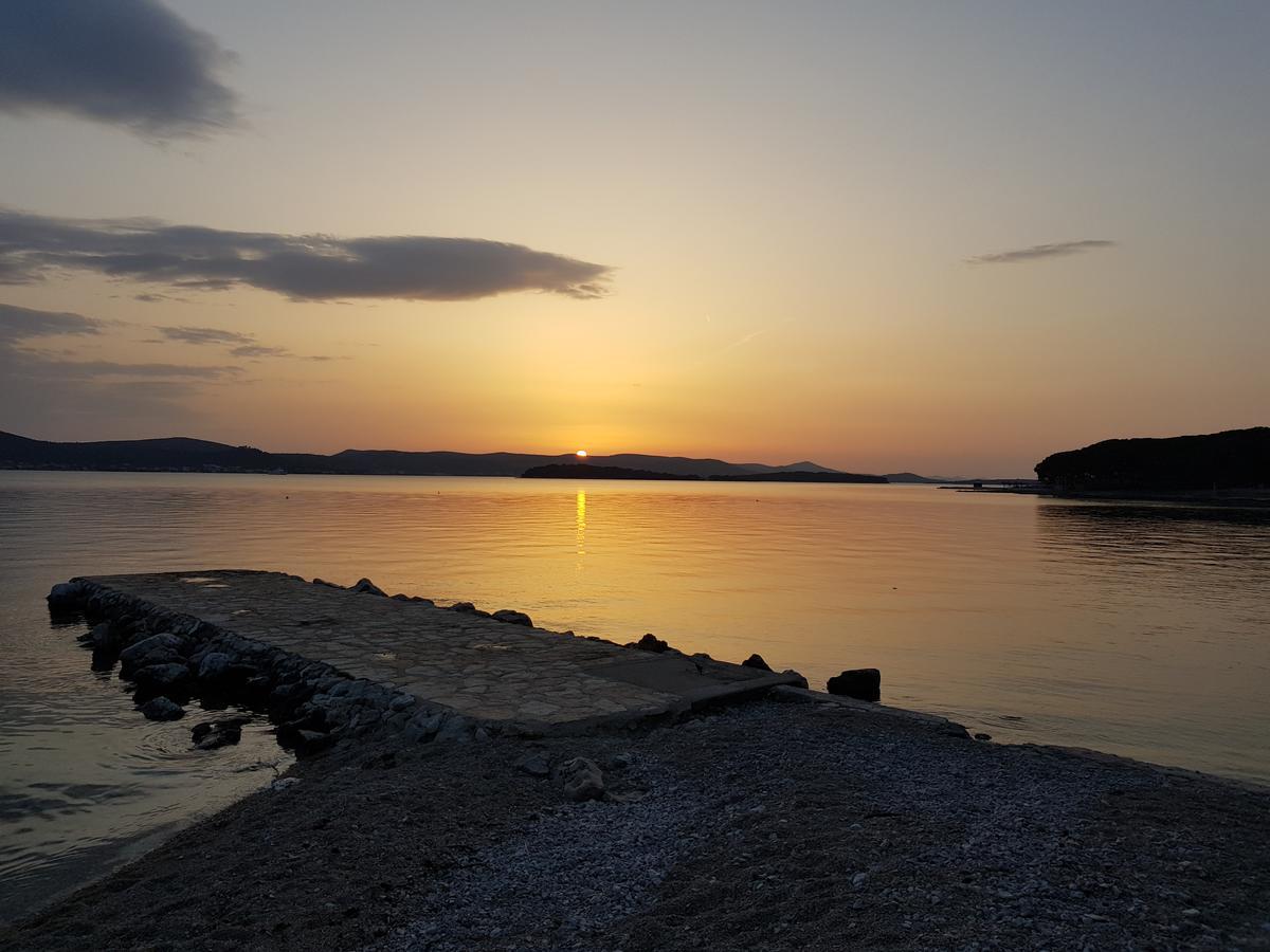 Mobile Home Heaven Biograd Biograd Na Moru Exterior photo